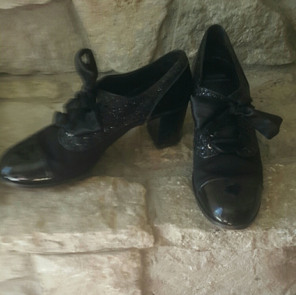 Black Mochino Patent Leather Satin  Pave Bow Shoes - Picture 4 of 8